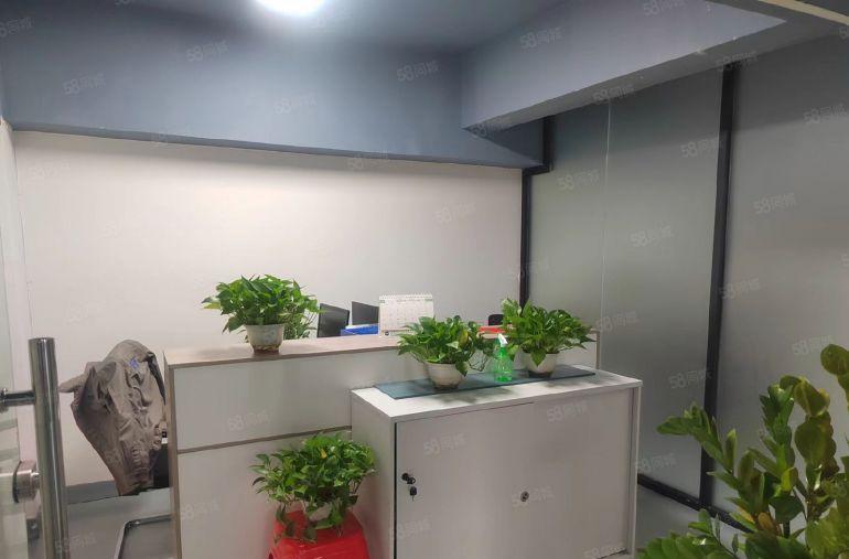 宵边社区工业园新出900平钢结构厂房出租，航车免费使用