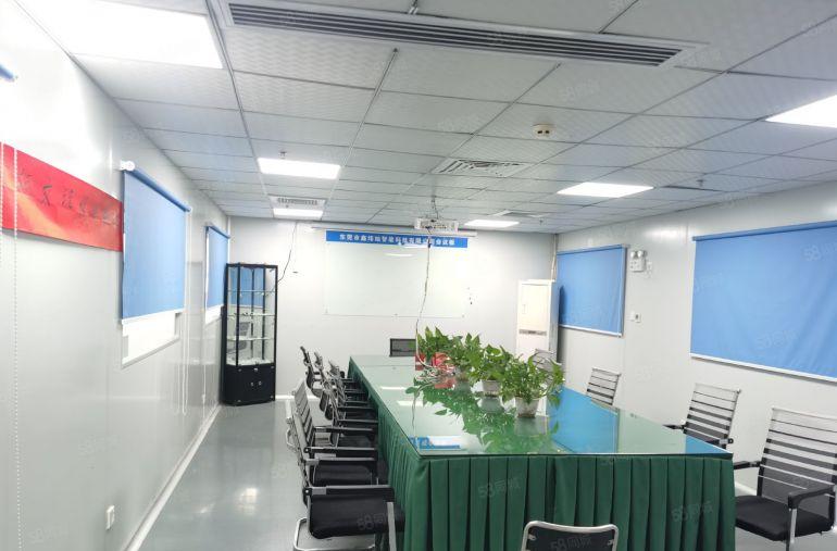 乌沙新出二楼漂亮无尘车间，实际900平方，拎包生产