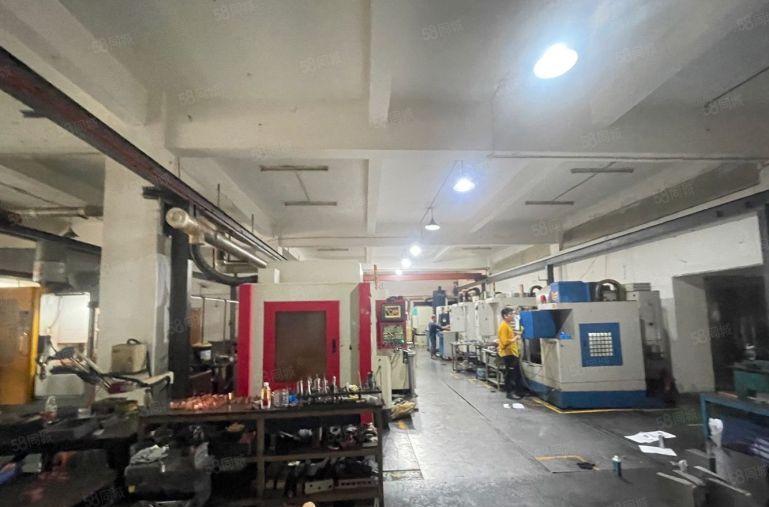 长安宵边独门独院标准厂房2750平方现成行车2吨