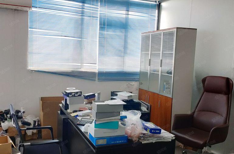 长安乌沙新空楼上850平精装修厂房出租