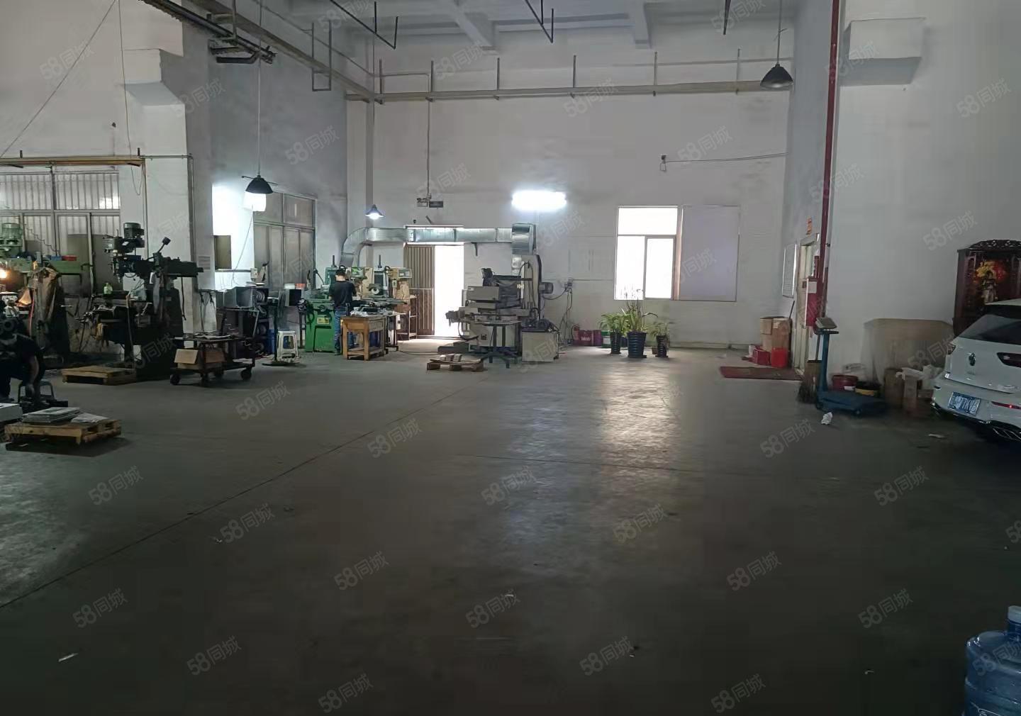 长安街口新空出一楼1800平方带行车水电齐全厂房出租
