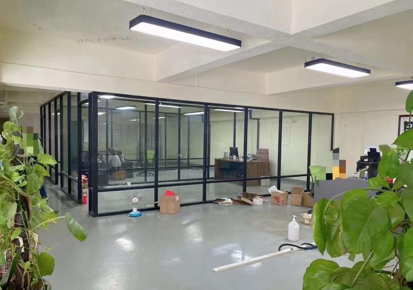 长安镇上沙中南广场旁 豪华阁楼办公室 10吨行车一楼厂房出租