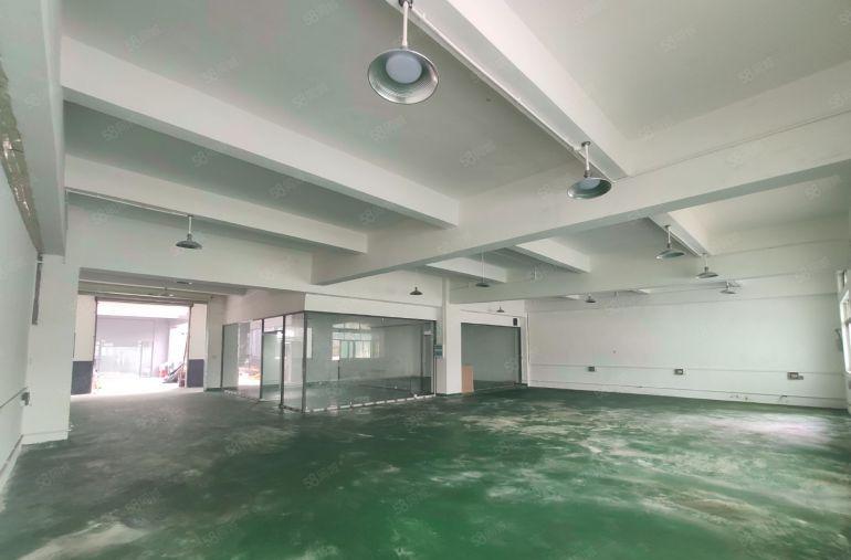 新安三楼420平带水电办公室装修工业厂房出租