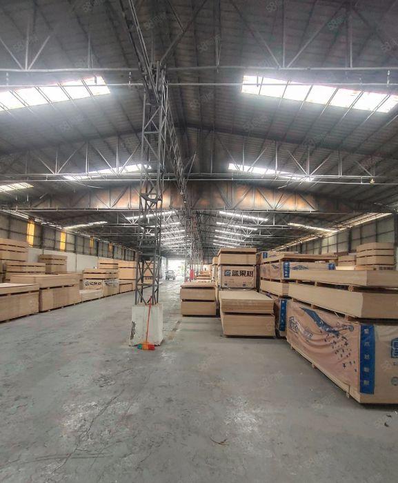 长安镇宵边工业区近107主干道新出单一层9米高钢构厂房出租