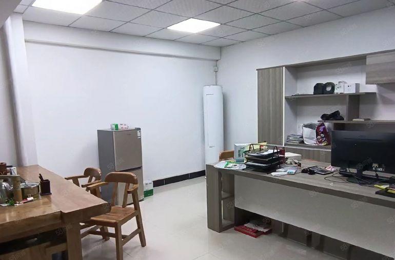 长安靠近深圳新出一楼厂房出租，面积600平低价急租