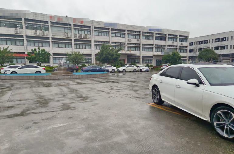 沙头工业园新出1楼2200平低价厂房出租，豪华装修拎包可生产