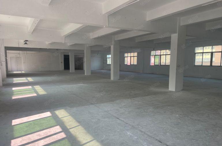 常平原房东厂房招租厂房2层2000平空地大形象好