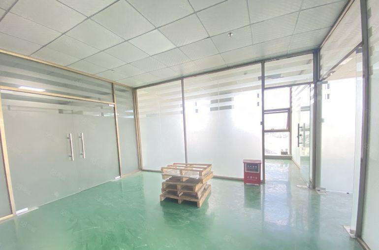常平原房东带地坪漆带精装办公室适合电子手袋制衣贸易等等
