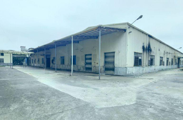 常平单一层独院厂房13000平600起分，滴水8米现成办公室