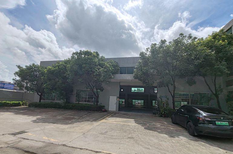 常平镇卢屋靠近黄江钢构小独院1500平方出租