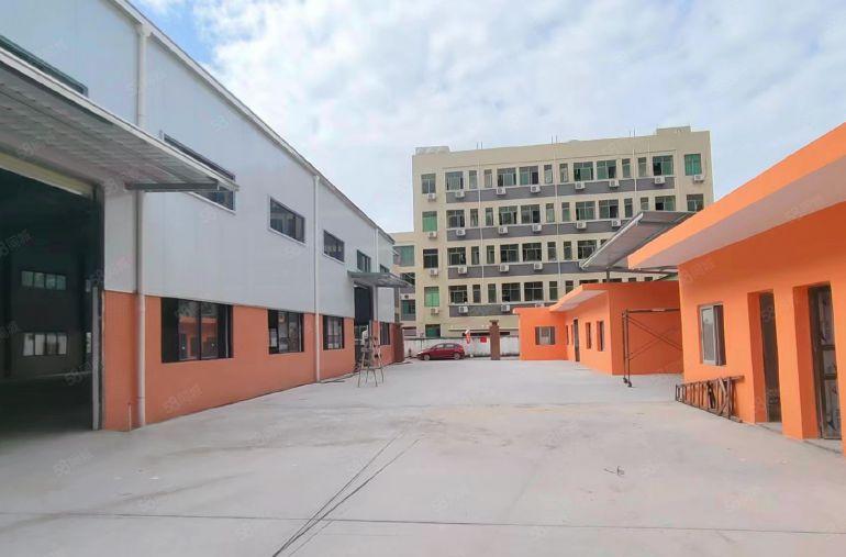 常平新出原房东小独院厂房出租1000平周围无居民滴水8米