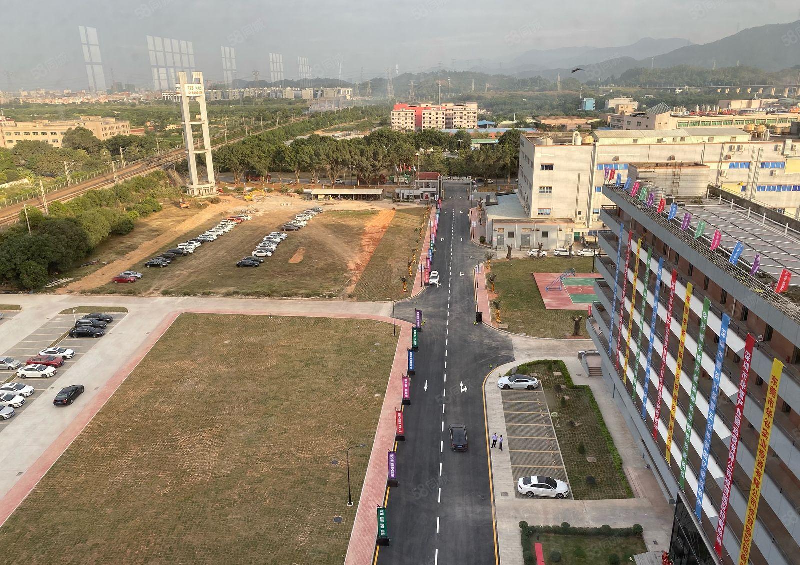 常平红本带卸货平台，5吨货梯，二三四楼各5000平方，可分租