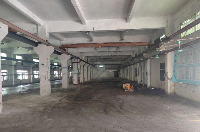 土塘原房东标准厂房一楼层高6米 带手角 现成航车免费使用
