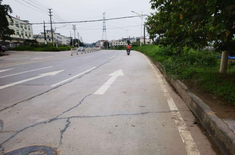 独门独院10000平方厂房空地3000平方高速路口二2公里