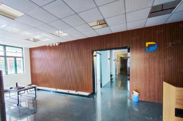 楼上精装修10块1500平方常平东坑，水电现成，拎包生产