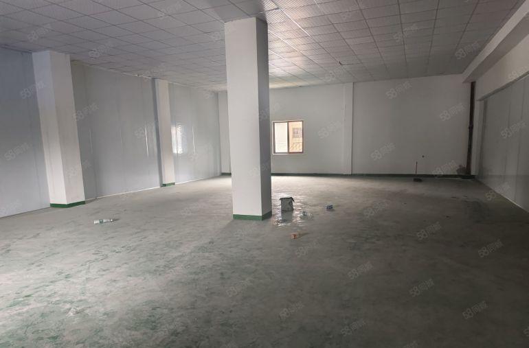 常平镇原房东标准楼上1800平方厂房出租，水电齐全，交通便利