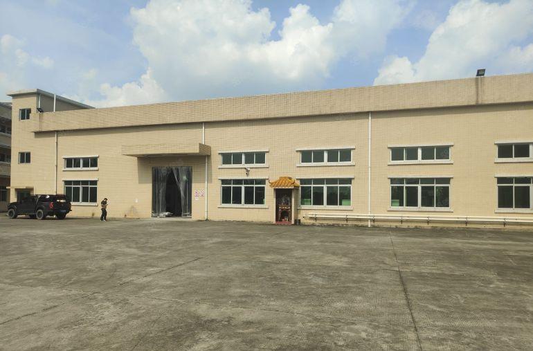 常平镇靠黄江本地原房东小面积钢构独门独院钢结构带航车厂房出租