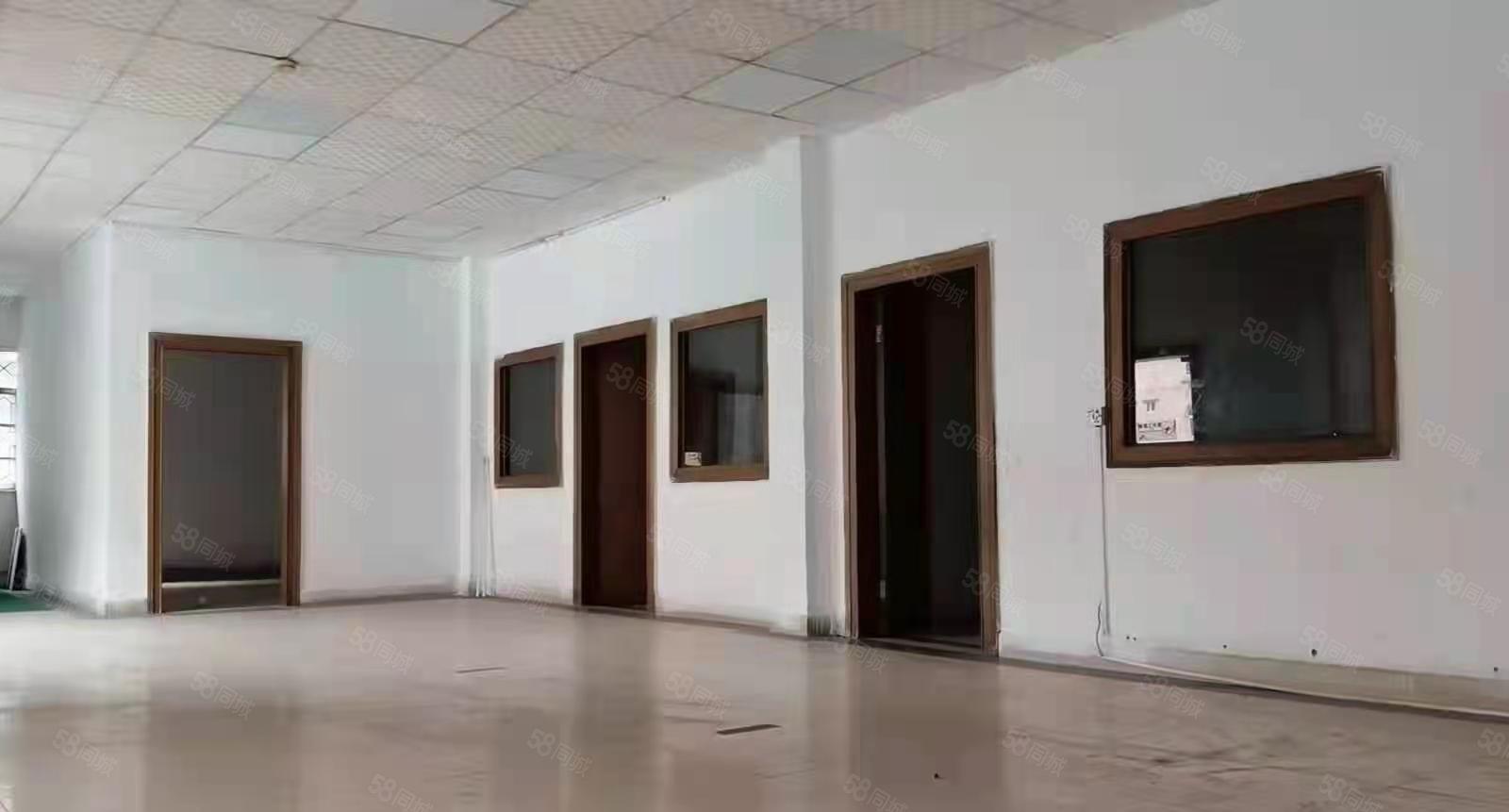 常平独门独院3200方，现成装修带宿舍电200千瓦，15元