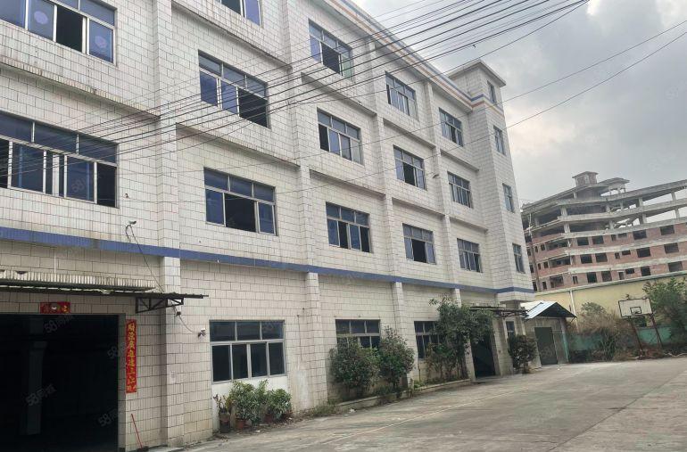 常平镇原房东标准二楼1000平方厂房出租，形象超好，价格便宜