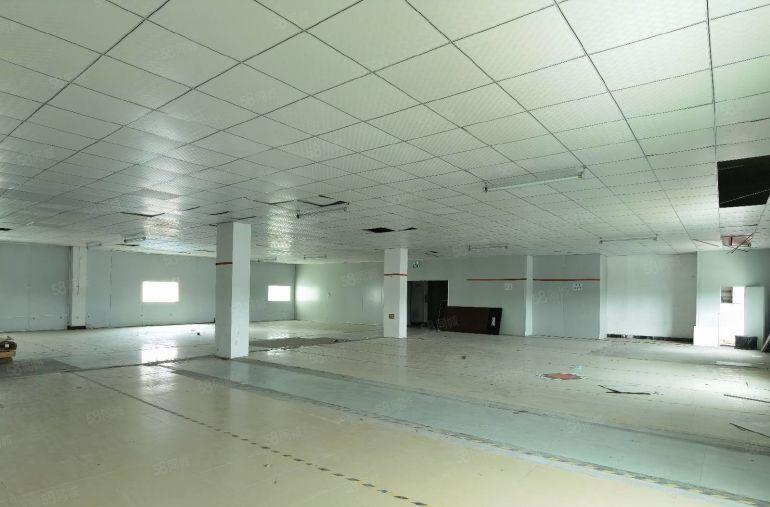 常平7000平一手房东现成装修办公室水电齐全标准独院厂房出租