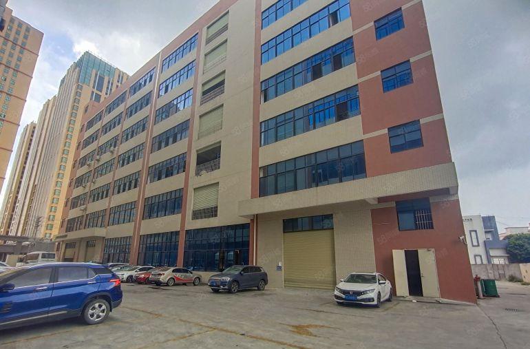 常平镇原房东独院1700平厂房出租，形象好空地超大，交通便利