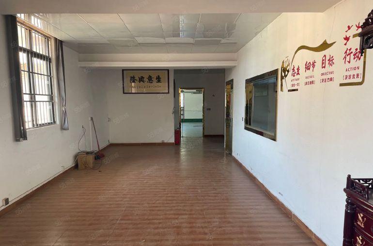 常平原房东独院5000平，厂房3600平，宿舍1300平