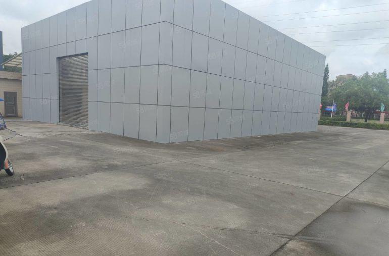 常平靠大朗金美村新出笋盘原房东滴水8米高钢构，空地广。