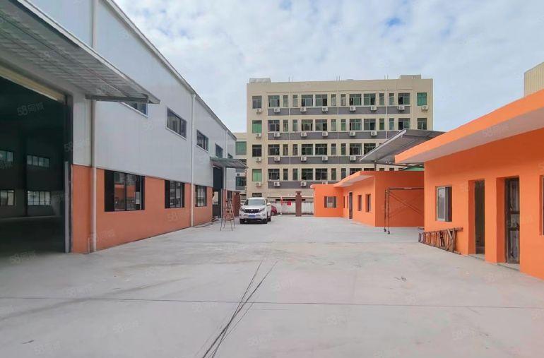 常平新出原房东小独院厂房出租1000平周围无居民滴水8米