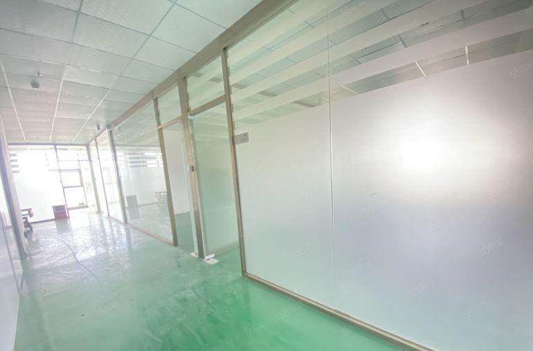 常平原房东带地坪漆带精装办公室适合电子手袋制衣贸易等等