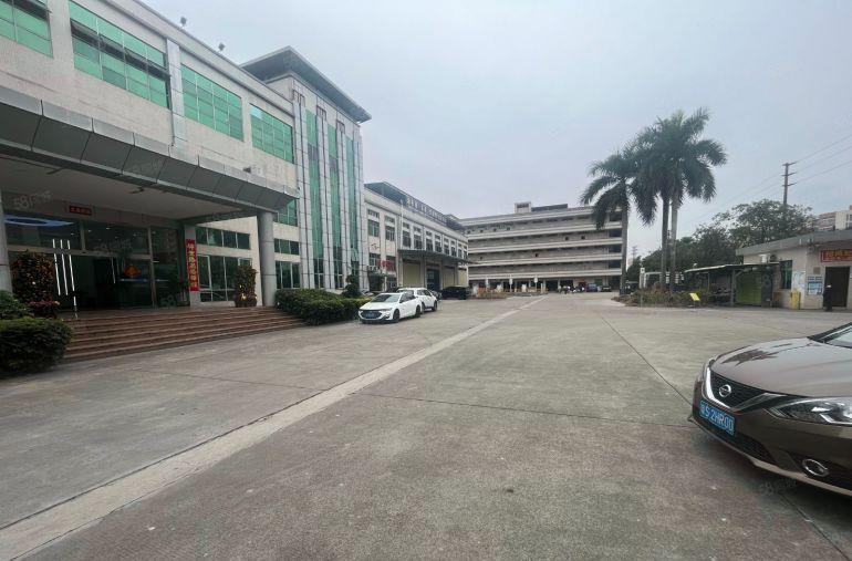 常平新出靠近高速路口带缷货平台一楼厂房出租适合物流重工业