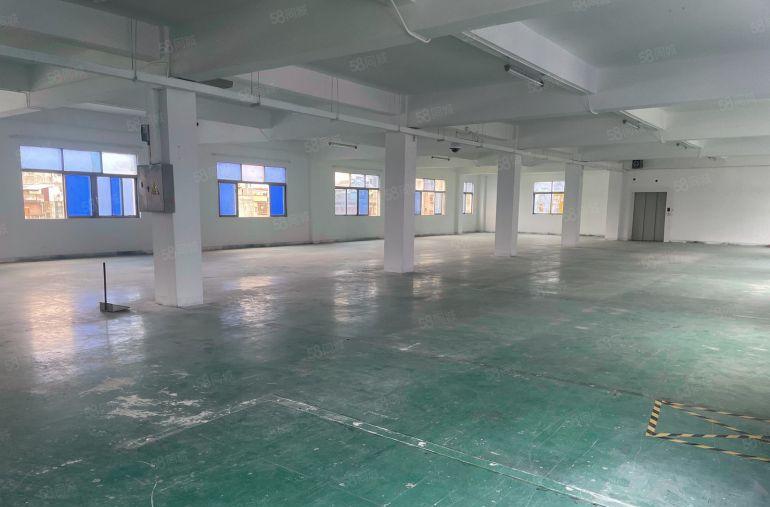 常平镇原房东标准二楼1000平方厂房出租，形象超好，价格便宜