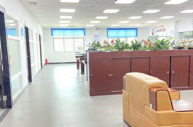 常平桥沥原房东二楼出租1500电梯2吨豪装办公室低价7元