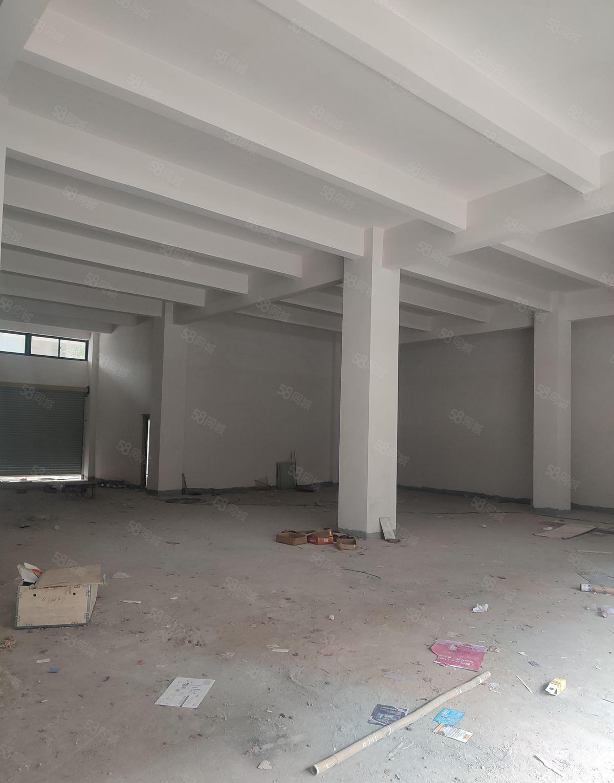 一楼厂房出租 起租200平方 6米高 可进大车 可做门面