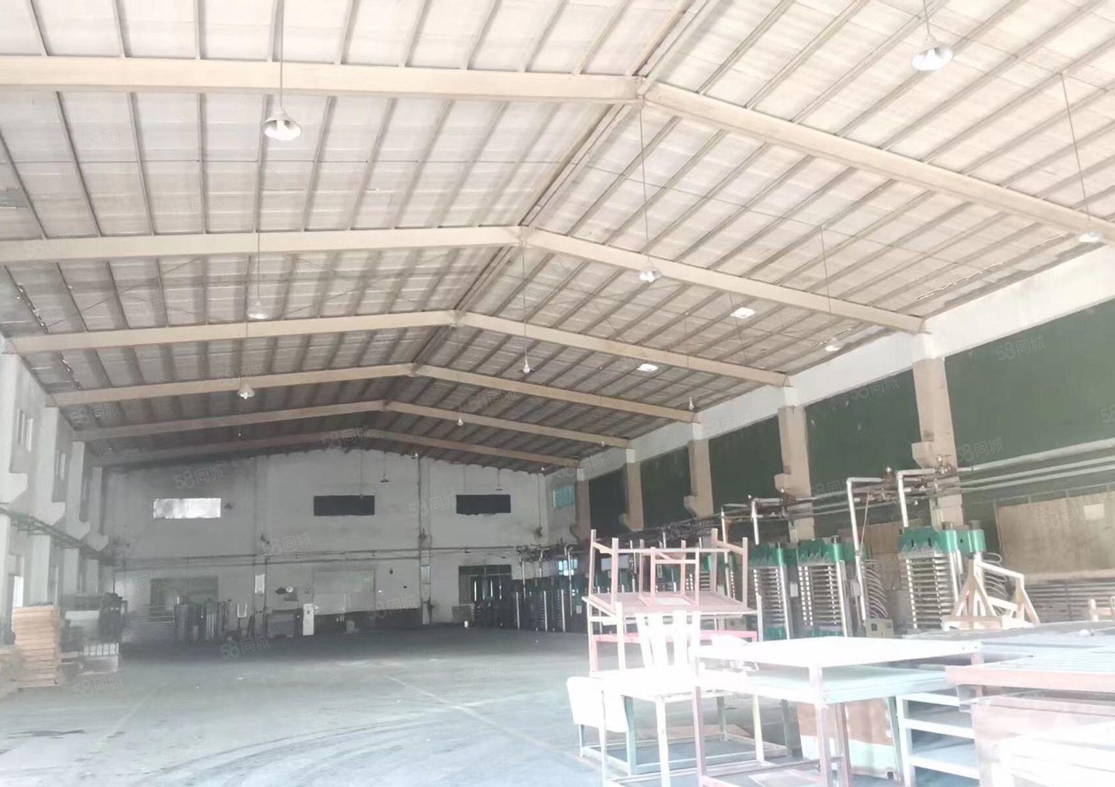 独院钢构厂房出租滴水8米12000平方，水电齐全适合各种行业