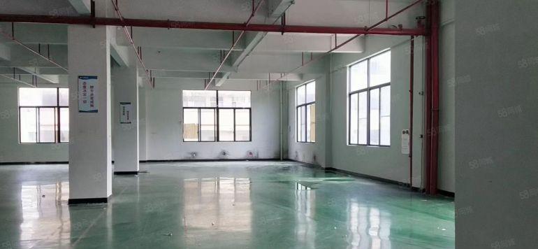 常平镇原房东标准楼上1800平方厂房出租，形象超好，水电齐全