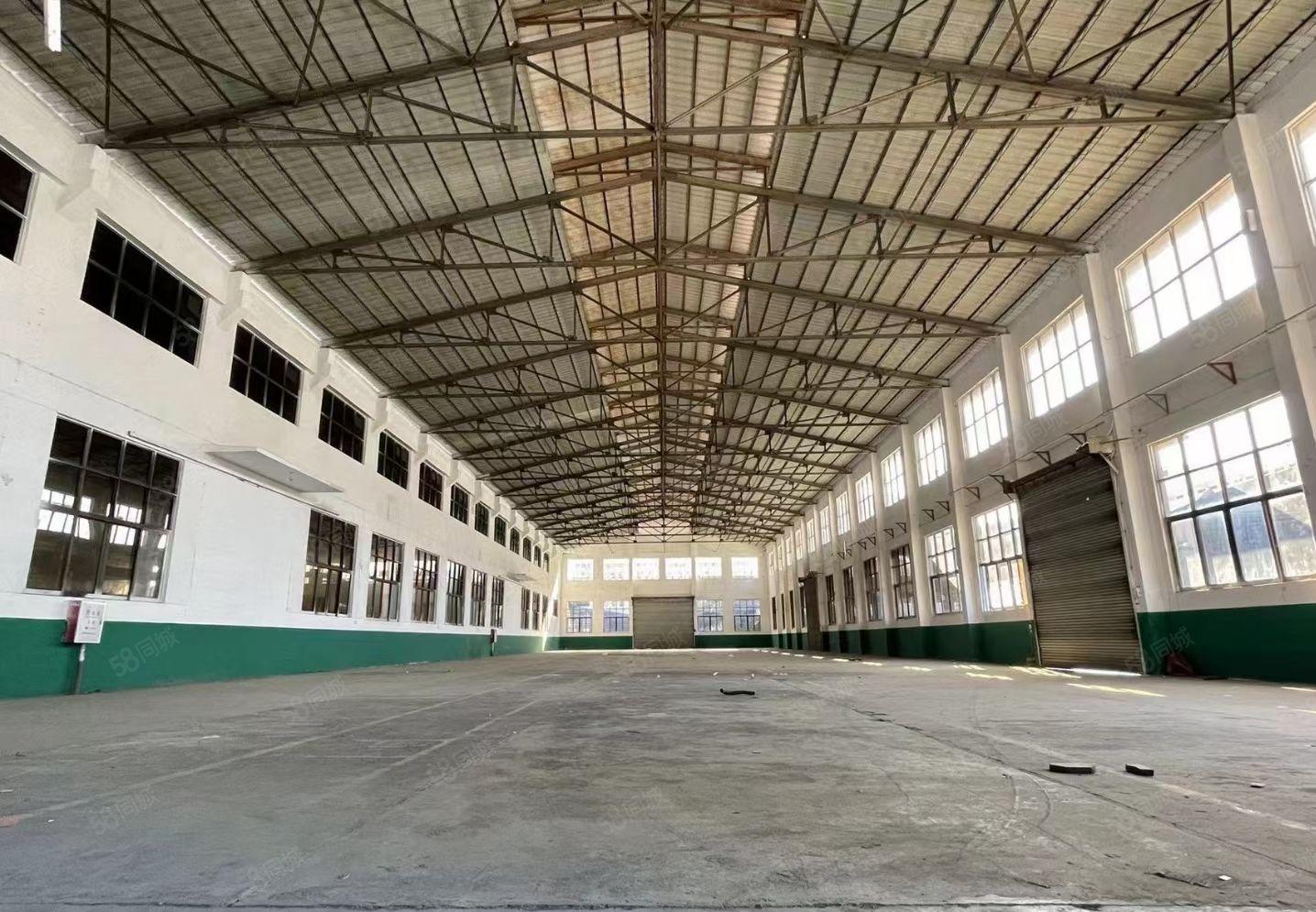 常平高速路口附近单一层4000平 中间无柱子，空地超大