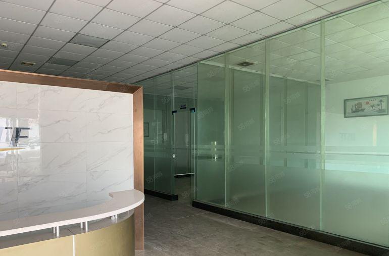 原房东独院单一层2200平方出租，靠高速出口