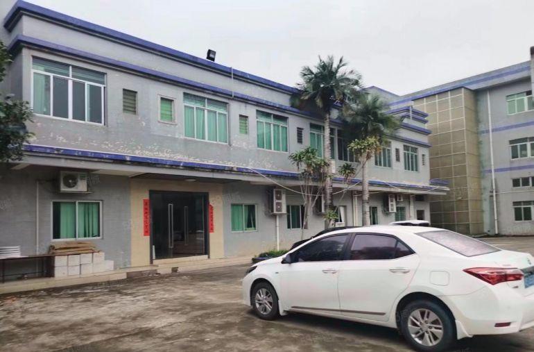 常平原房东独门独院标准厂房加单一层厂房出租，报价15块