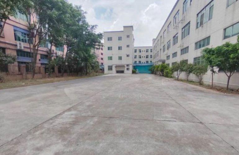 常平原房东独院厂房1万平精装办公室空地5千平带航车牛角