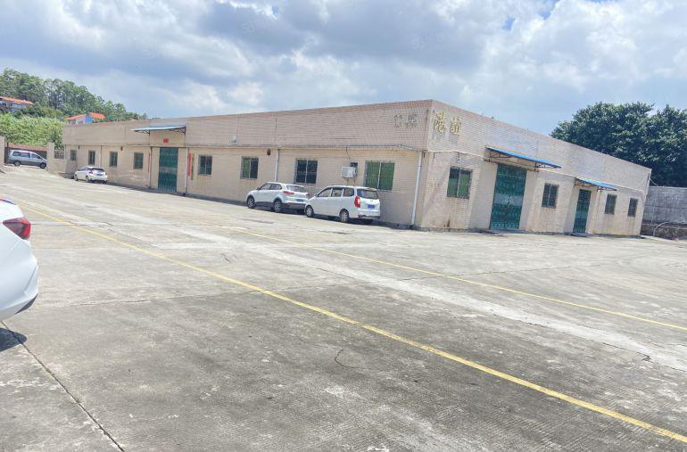 出租常平土塘2000平单一层空地超大适合物流五金模具机械设等