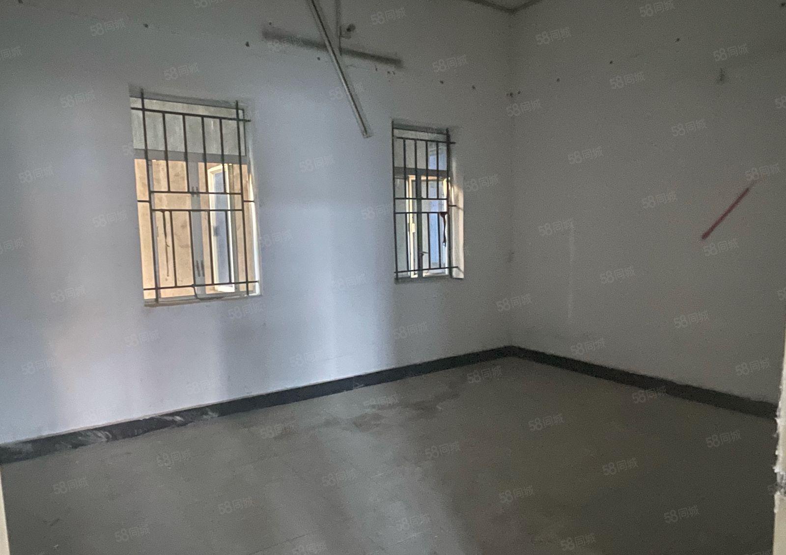 常平镇金美村楼上厂房招租