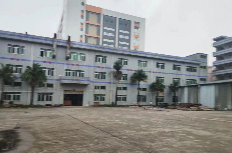 常平原房东独门独院标准厂房加单一层厂房出租，报价15块