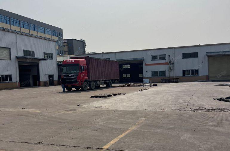 原房东独院单层厂房滴水8米，5800平方带行车，现成办公室