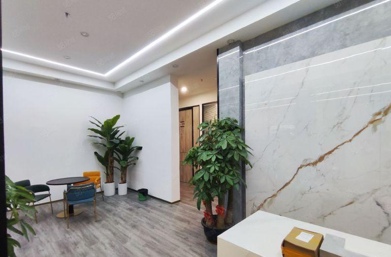 常平镇原房东楼上精装修轻工业厂房，可做电商贸易办公展厅研发等