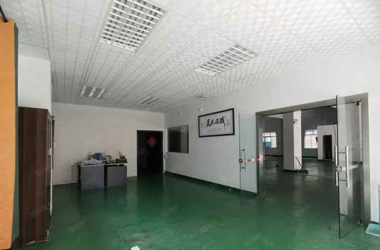 厚街三屯厂房一楼700平方13块带精装修办公室现成水电地坪漆