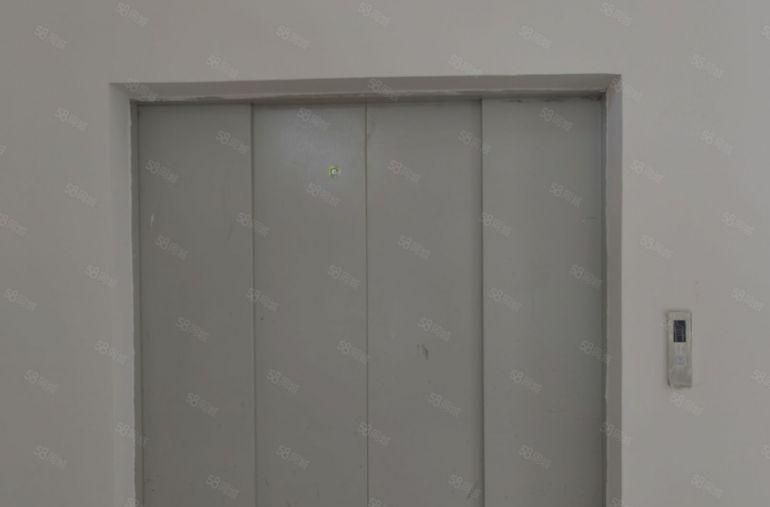 厚街独院厂房仓库实际面积4000方仅租12，可分租