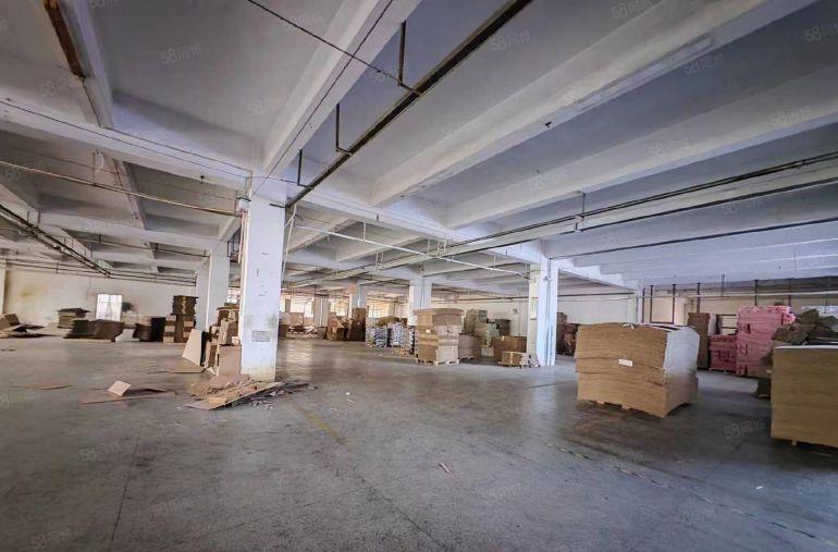 （现成装修办公）原房东独院一楼2500方厂房出租，消防水电齐