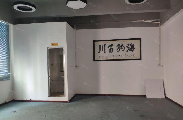 厚街二楼1250平厂房出租仓库出租，水电办公室齐全大电梯