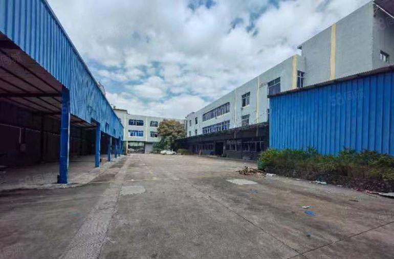 厚街新出一手房东独院厂房三层5000平方出租，现成水电办公