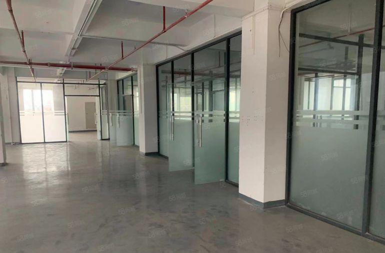 厂房二楼650平 现成隔好办公室 带装修水电